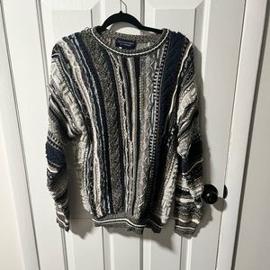 Roundtree and York Vintage Men’s Sweater